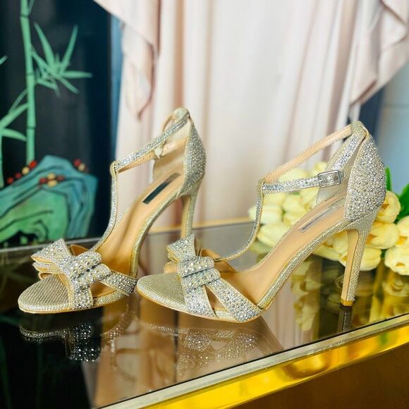 ♥️ INC International Concepts Women's Reesie Rhinestone Bow Evening heels - Picture 1 of 15